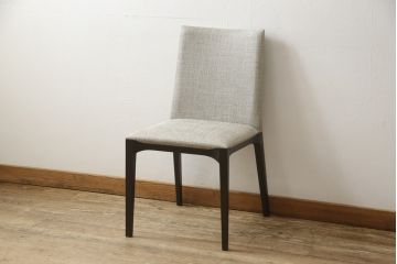 【買取】Cassina(カッシーナ)　ラインチェアを買取りました。(1脚定価 約7万円)