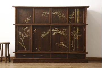 【買取】最高級　指物家具　金蒔絵　神代杉・桑材・桐材使用　大型茶棚を買取りました
