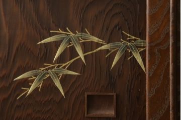 【買取】最高級　指物家具　金蒔絵　神代杉・桑材・桐材使用　大型茶棚を買取りました