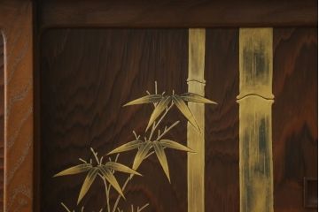 【買取】最高級　指物家具　金蒔絵　神代杉・桑材・桐材使用　大型茶棚を買取りました