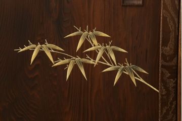 【買取】最高級　指物家具　金蒔絵　神代杉・桑材・桐材使用　大型茶棚を買取りました