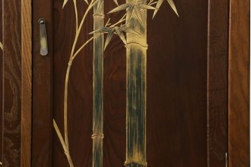 【買取】最高級　指物家具　金蒔絵　神代杉・桑材・桐材使用　大型茶棚を買取りました