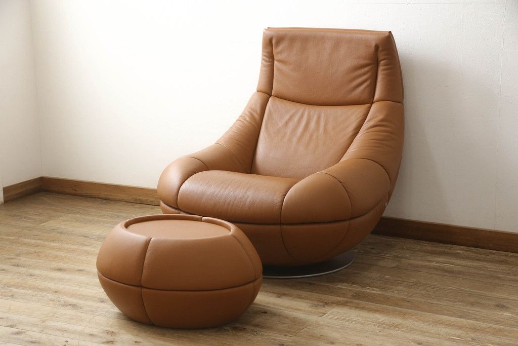 【買取】デセデ(de Sede) フーゴ・デ・ロイターデザイン DS-166 総本革張り 1人掛けリクライニングソファ&オットマンセットを買取りました。(定価約120万円)