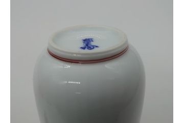 【骨董買取】人間国宝 十三代 酒井田柿右衛門 錦 粟鶉文 花瓶(共箱付き、濁手、磁器、陶磁器、赤絵、花器、色絵、作家物)を買取りました