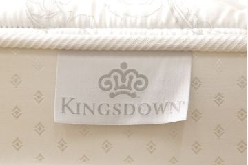 最高峰 IDC大塚家具取り扱い 2019年モデル キングスダウン ザ・レガリア(THE REGALIA)　ダブルクッション　セミダブルベッド(M)　ベッドマットレス&ボトムクッション&ヘッドのセット(定価約141万円)