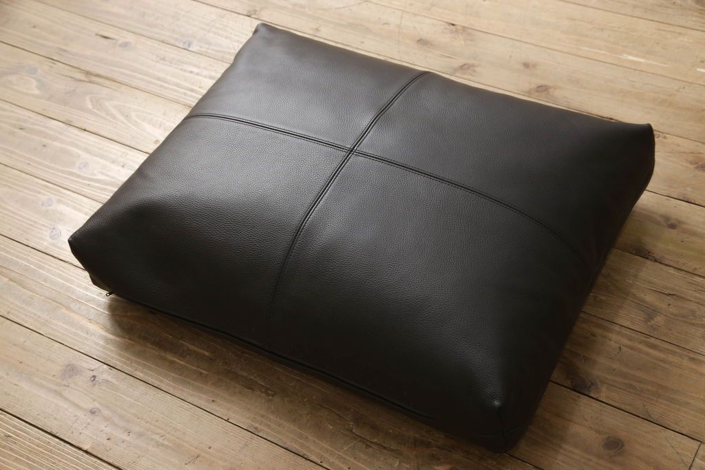 【買取】arflex(アルフレックス) BRERA (ブレラ) L1 本革 ブラックカラー レザークッションを買取りました。(定価約9万5千円)