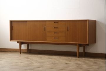 【買取】北欧ビンテージ　チーク材　サイドボードを買取りました。