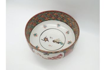【骨董買取】江戸〜明治　九谷焼　二重角福　色絵　花鳥図　9寸深鉢(松、梅、鳥、狸、人物、和食器)を買取ました。