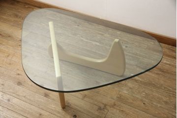 【買取】Vitra(ヴィトラ)　イサム・ノグチ(Isamu Noguchi)　コーヒー テーブル(センターテーブル、ローテーブル、ガラステーブル、カクテルテーブル、リビングテーブル)(定価約32万円)を買取りました