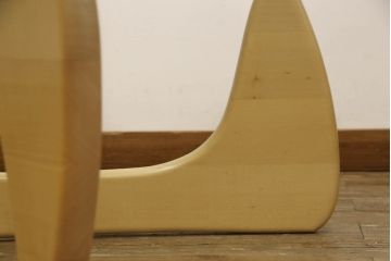 【買取】Vitra(ヴィトラ)　イサム・ノグチ(Isamu Noguchi)　コーヒー テーブル(センターテーブル、ローテーブル、ガラステーブル、カクテルテーブル、リビングテーブル)(定価約32万円)を買取りました