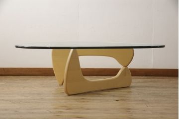 【買取】Vitra(ヴィトラ)　イサム・ノグチ(Isamu Noguchi)　コーヒー テーブル(センターテーブル、ローテーブル、ガラステーブル、カクテルテーブル、リビングテーブル)(定価約32万円)を買取りました