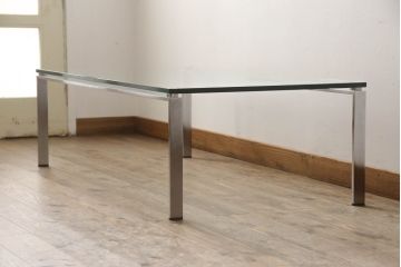 【買取】ドイツ製　WALTER KNOLL(ウォルター・ノル)　ノーマン・フォスター(Norman Foster)　FOSTER 500　センターテーブル(ガラステーブル、カクテルテーブル、リビングテーブル、カフェテーブル、ローテーブル)を買取りました。
