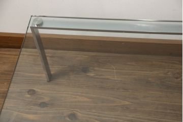 【買取】ドイツ製　WALTER KNOLL(ウォルター・ノル)　ノーマン・フォスター(Norman Foster)　FOSTER 500　センターテーブル(ガラステーブル、カクテルテーブル、リビングテーブル、カフェテーブル、ローテーブル)を買取りました。