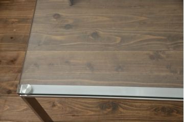 【買取】ドイツ製　WALTER KNOLL(ウォルター・ノル)　ノーマン・フォスター(Norman Foster)　FOSTER 500　センターテーブル(ガラステーブル、カクテルテーブル、リビングテーブル、カフェテーブル、ローテーブル)を買取りました。