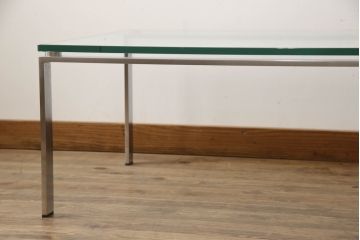 【買取】ドイツ製　WALTER KNOLL(ウォルター・ノル)　ノーマン・フォスター(Norman Foster)　FOSTER 500　センターテーブル(ガラステーブル、カクテルテーブル、リビングテーブル、カフェテーブル、ローテーブル)を買取りました。