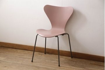 【買取】FRITZ HANSEN(フリッツハンセン)　SERIES 7(セブンチェア)　fh-3107ca-635　カラードアッシュ　ワイルドローズ(WILD ROSE)　ダイニングチェアを買取りました。(定価約7万円)