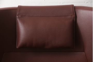 【買取】B&B Italia　Jeffrey Bernett(ジェフリー・バーネット)　Metropolitan'14(メトロポリタン)　 ARMCHAIRS(Steel base frame)　本革(レザー)　アームチェア&オットマンのセット(1人掛けソファ、一人掛けソファ、回転椅子、回転イス、ラウンジチェア、フットスツール)を買取りました。