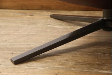 【買取】B&B Italia　Jeffrey Bernett(ジェフリー・バーネット)　Metropolitan'14(メトロポリタン)　 ARMCHAIRS(Steel base frame)　本革(レザー)　アームチェア&オットマンのセット(1人掛けソファ、一人掛けソファ、回転椅子、回転イス、ラウンジチェア、フットスツール)を買取りました。