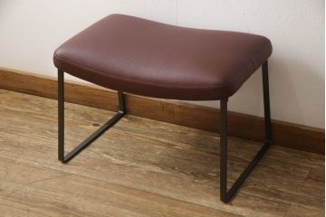 【買取】B&B Italia　Jeffrey Bernett(ジェフリー・バーネット)　Metropolitan'14(メトロポリタン)　 ARMCHAIRS(Steel base frame)　本革(レザー)　アームチェア&オットマンのセット(1人掛けソファ、一人掛けソファ、回転椅子、回転イス、ラウンジチェア、フットスツール)を買取りました。