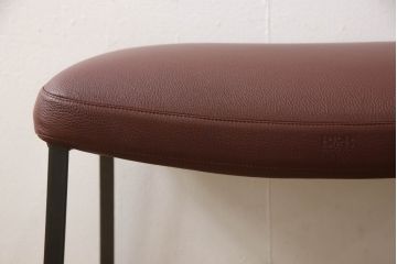 【買取】B&B Italia　Jeffrey Bernett(ジェフリー・バーネット)　Metropolitan'14(メトロポリタン)　 ARMCHAIRS(Steel base frame)　本革(レザー)　アームチェア&オットマンのセット(1人掛けソファ、一人掛けソファ、回転椅子、回転イス、ラウンジチェア、フットスツール)を買取りました。