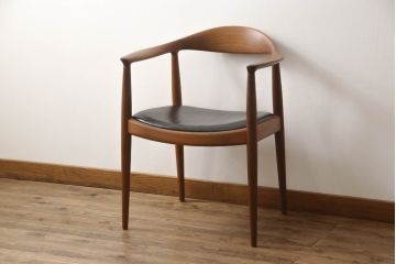 【買取】Johannes Hansen(ヨハネス・ハンセン)　Hans J Wegner(ハンス・J・ウェグナー)デザイン　THE CHAIR(ザ・チェア)　JH503(アームチェア、椅子)を買取りました
