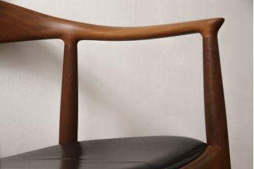 【買取】Johannes Hansen(ヨハネス・ハンセン)　Hans J Wegner(ハンス・J・ウェグナー)デザイン　THE CHAIR(ザ・チェア)　JH503(アームチェア、椅子)を買取りました