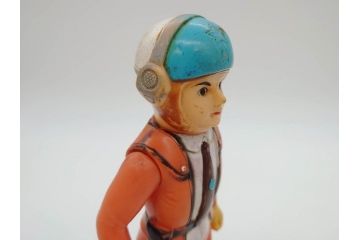 【骨董買取】当時物　マルサン　ハヤタ隊員　ソフビ　1966　円谷プロ(ウルトラマン、ウルトラ警備隊、人形、昭和レトロ、フィギュア、置物)を買取りました