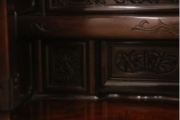 お仏壇をコンパクトにリメイク!指定サイズにリサイズし、外扉や灯篭、配線コードなども撤去。