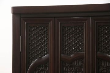 お仏壇をコンパクトにリメイク!指定サイズにリサイズし、外扉や灯篭、配線コードなども撤去。