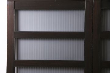 明治大正期の蔵戸をリペア&カスタム!2枚に分割。設置場所に合わせてリサイズ。戸車、引き手を取り付け。すりガラスを組み入れ。外部用塗装で仕上げ。(玄関戸、引き戸、建具)