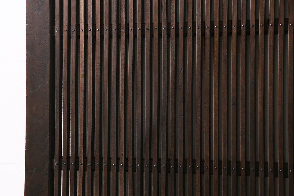 明治期の蔵戸をリペア&カスタム!可動部の調整。木部の補修。格子裏に強化ガラスを組み入れ。(玄関戸、引き戸、建具)