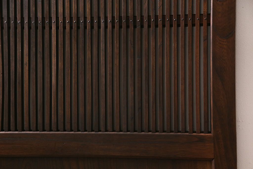 明治期の蔵戸をリペア&カスタム!可動部の調整。木部の補修。格子裏に強化ガラスを組み入れ。(玄関戸、引き戸、建具)