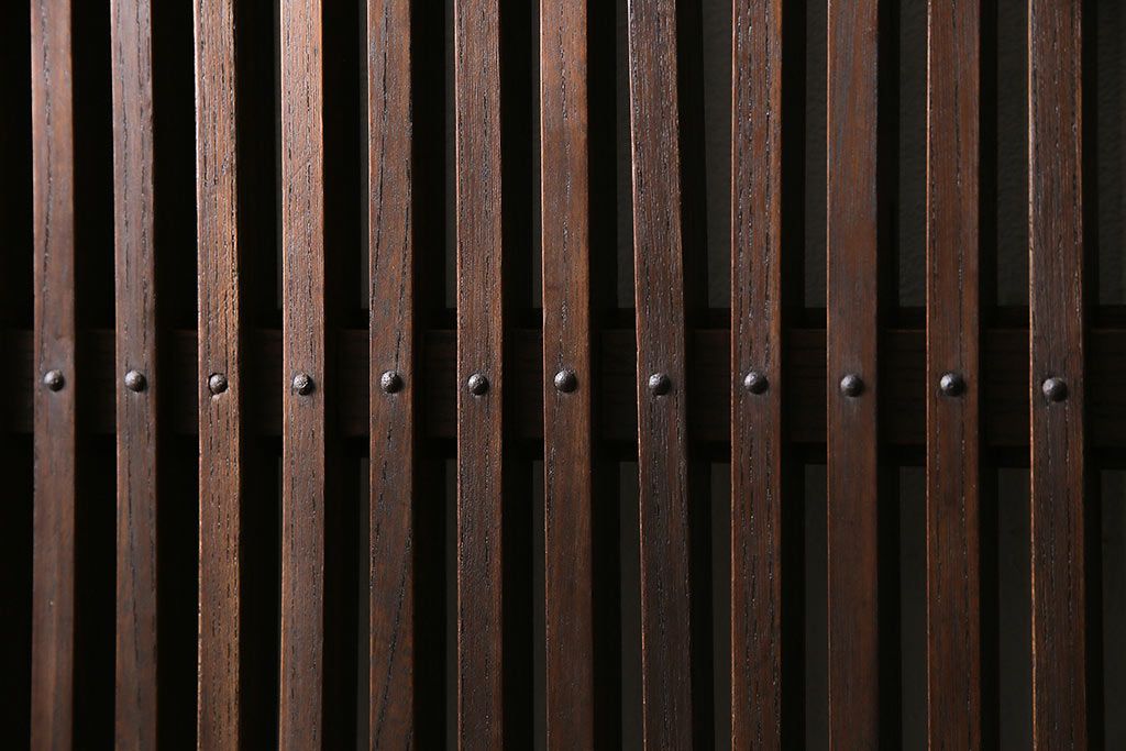 明治期の蔵戸をリペア&カスタム!可動部の調整。木部の補修。格子裏に強化ガラスを組み入れ。(玄関戸、引き戸、建具)