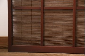 御簾戸4枚をリペア&カスタム!上下に分割し8枚にリメイク。引き手を取り付け。すだれ以外の部分を赤味がかった茶色で着色し仕上げ。(建具、簾戸、簀戸、葭戸、夏戸、すど)