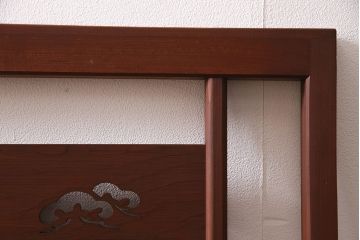 御簾戸4枚をリペア&カスタム!上下に分割し8枚にリメイク。引き手を取り付け。すだれ以外の部分を赤味がかった茶色で着色し仕上げ。(建具、簾戸、簀戸、葭戸、夏戸、すど)