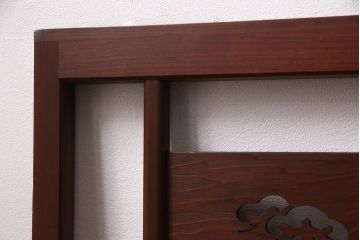 御簾戸4枚をリペア&カスタム!上下に分割し8枚にリメイク。引き手を取り付け。すだれ以外の部分を赤味がかった茶色で着色し仕上げ。(建具、簾戸、簀戸、葭戸、夏戸、すど)