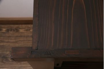 四尺水屋箪笥サイドボードをリペア&カスタム!収納部はセパレートさせ、可動式の棚板を設置。天板の補強。現状に近しい色味に着色し仕上げ。(食器棚、収納棚、戸棚、リビングボード、下駄箱)