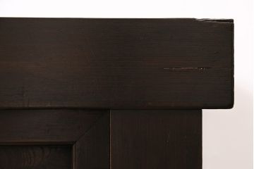 近江水屋箪笥の上段の見た目を変えずに綺麗にリペア!天板の補強。引き出し底板の張り替え。現状に近しい色味に着色し、ワックス仕上げ。(収納棚、食器棚、サイドボード、キャビネット)