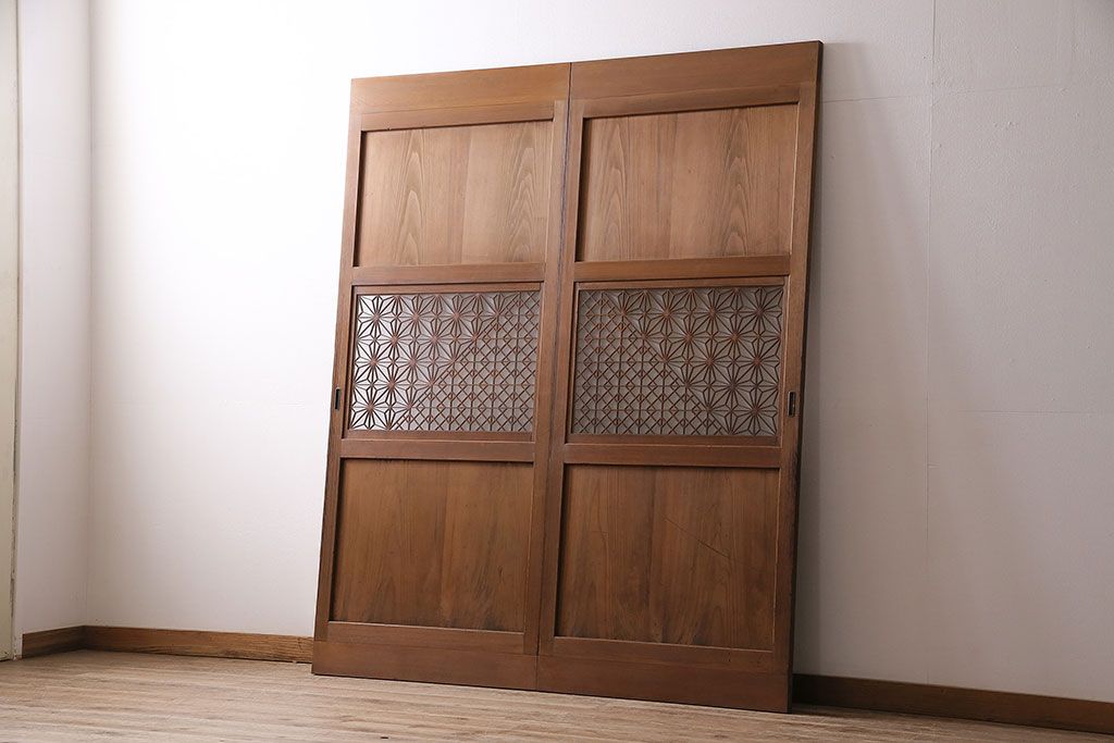 昭和中期の組子帯戸2枚をリペア&カスタム!設置場所に合わせてリサイズ。框の溝加工。現状に近しい色味に着色し仕上げ。(引き戸、建具)