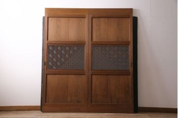 昭和中期の組子帯戸2枚をリペア&カスタム!設置場所に合わせてリサイズ。框の溝加工。現状に近しい色味に着色し仕上げ。(引き戸、建具)