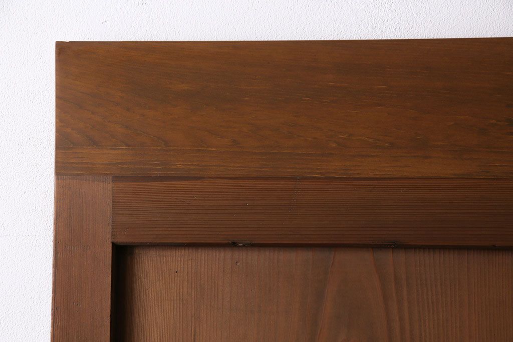 昭和中期の組子帯戸2枚をリペア&カスタム!設置場所に合わせてリサイズ。框の溝加工。現状に近しい色味に着色し仕上げ。(引き戸、建具)