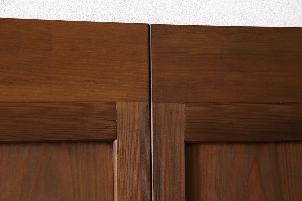 昭和中期の組子帯戸2枚をリペア&カスタム!設置場所に合わせてリサイズ。框の溝加工。現状に近しい色味に着色し仕上げ。(引き戸、建具)