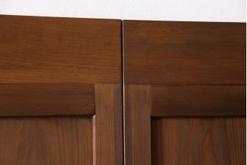 昭和中期の組子帯戸2枚をリペア&カスタム!設置場所に合わせてリサイズ。框の溝加工。現状に近しい色味に着色し仕上げ。(引き戸、建具)