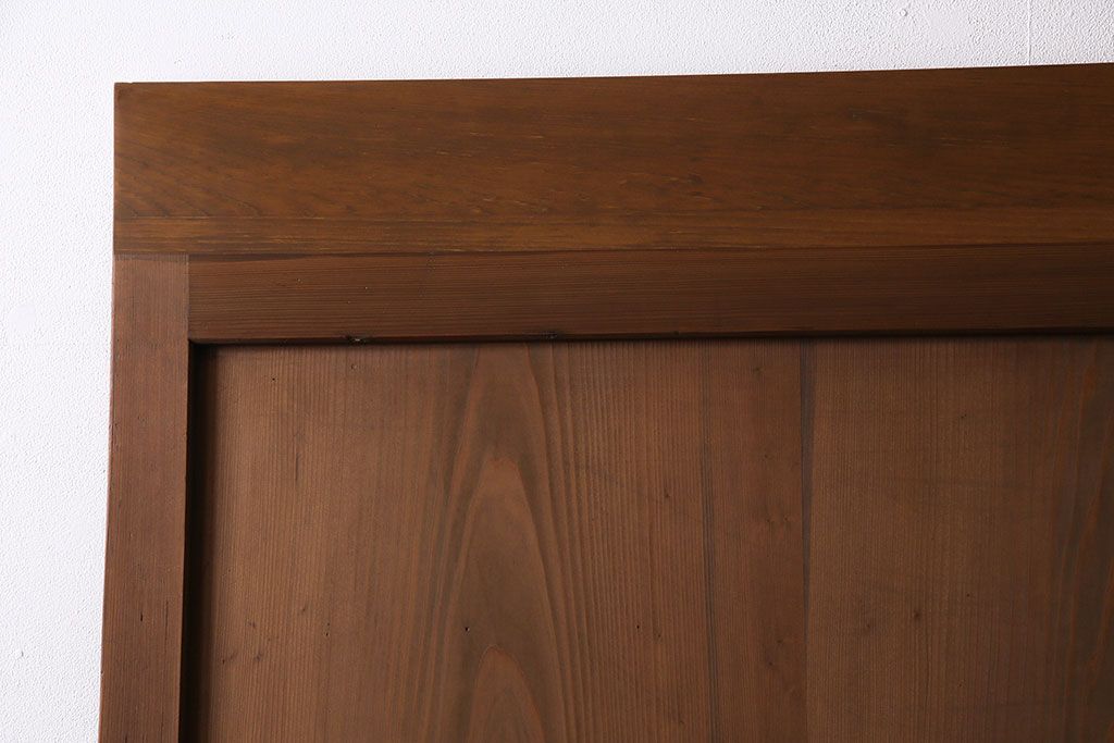 昭和中期の組子帯戸2枚をリペア&カスタム!設置場所に合わせてリサイズ。框の溝加工。現状に近しい色味に着色し仕上げ。(引き戸、建具)