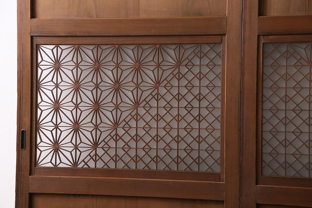 昭和中期の組子帯戸2枚をリペア&カスタム!設置場所に合わせてリサイズ。框の溝加工。現状に近しい色味に着色し仕上げ。(引き戸、建具)