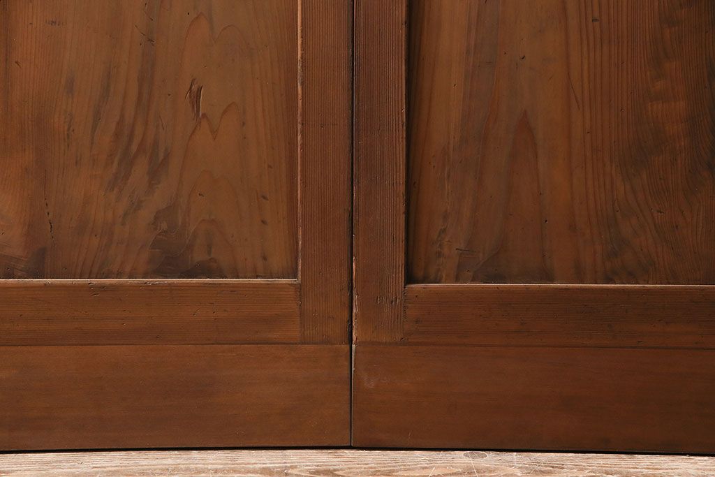 昭和中期の組子帯戸2枚をリペア&カスタム!設置場所に合わせてリサイズ。框の溝加工。現状に近しい色味に着色し仕上げ。(引き戸、建具)