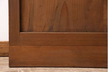 昭和中期の組子帯戸2枚をリペア&カスタム!設置場所に合わせてリサイズ。框の溝加工。現状に近しい色味に着色し仕上げ。(引き戸、建具)