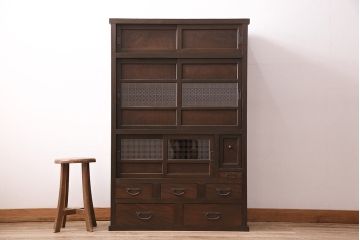 昭和初期の戸棚をリペア&カスタム!傷んだ木部の交換。濃い茶色で着色し仕上げ。(収納棚、キャビネット)