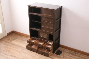 昭和初期の戸棚をリペア&カスタム!傷んだ木部の交換。濃い茶色で着色し仕上げ。(収納棚、キャビネット)