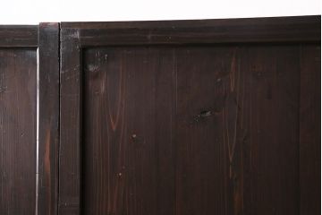 格子帯戸3枚をリペア&カスタム!設置場所に合わせてリサイズ。すりガラスへ入れ替え。濃い茶色で着色し仕上げ。(引き戸、建具)